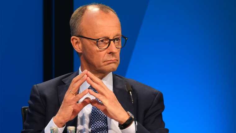 Канцлер Германии Мерц заявил о затяжном характере мирных переговоров по Украине